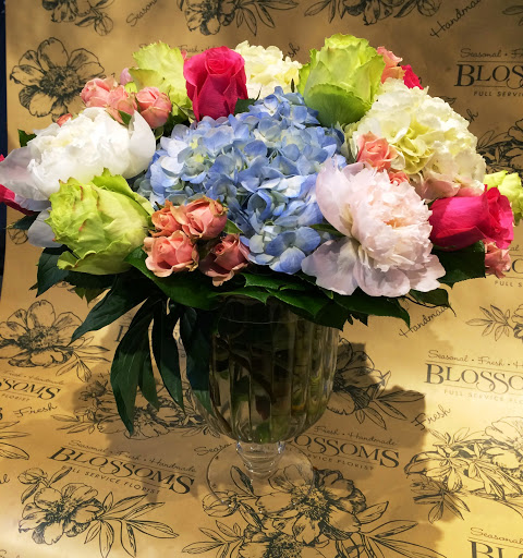 Florist «Blossoms», reviews and photos, 33866 Woodward Ave, Birmingham, MI 48009, USA