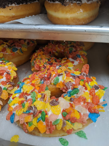 Donut Shop «Flip Flops Donut Shop», reviews and photos, 129 Bogue Inlet Dr, Emerald Isle, NC 28594, USA