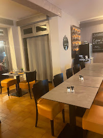 Atmosphère du Restaurant français L'Escapade à Les Salles-sur-Verdon - n°3