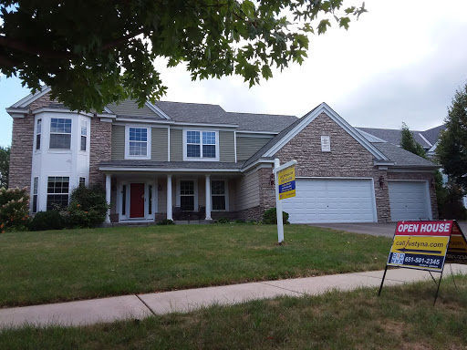 Real Estate Consultant «Justyna Johnson - Edina Realty», reviews and photos, 520 Commons Dr #2381, Woodbury, MN 55125, USA