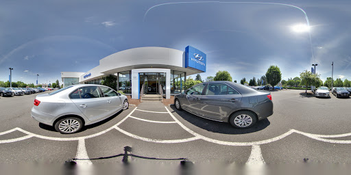 Hyundai Dealer «Hyundai of Portland», reviews and photos, 12345 E Burnside St, Portland, OR 97233, USA