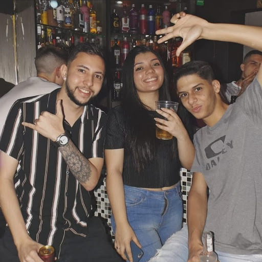 Logo da empresa - Alcatraz lounge bar