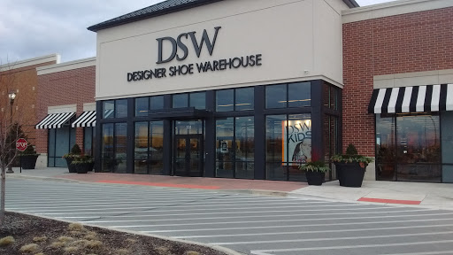 DSW Designer Shoe Warehouse, 131 US-41, Schererville, IN 46375, USA, 