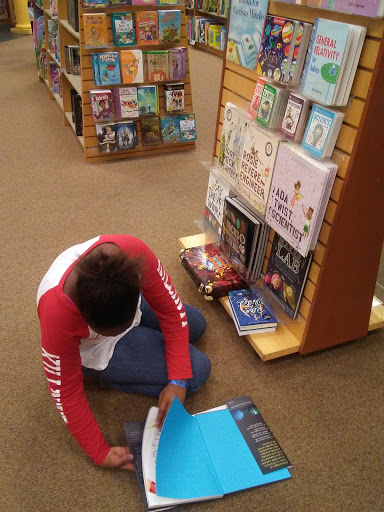 Book Store «Barnes & Noble», reviews and photos, 11802 Dale Mabry Hwy, Tampa, FL 33618, USA