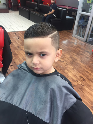 Barber Shop «Los Compadres Barber Shop», reviews and photos, 314 Moody St, Waltham, MA 02452, USA