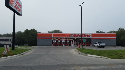 Auto Parts Store «AutoZone», reviews and photos, 725 E Court St, Seguin, TX 78155, USA