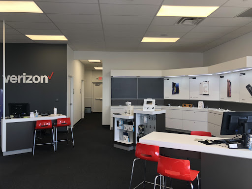 Cell Phone Store «Verizon Authorized Retailer, TCC», reviews and photos, 395 S Weber Rd, Romeoville, IL 60446, USA