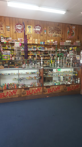 Tobacco Shop «Tobacco Zone», reviews and photos, 6638 W Roosevelt Rd, Oak Park, IL 60304, USA