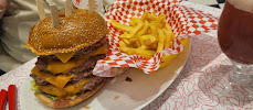 Cheeseburger du Restaurant Holly's Diner Cesson Bois Sénart - n°15