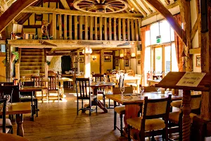 The Oak Barn Bar & Restaurant image