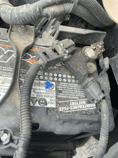 Auto Body Shop «James Towing, Auto Body & Repair», reviews and photos, 1040 Lavern Cir, Hendersonville, TN 37075, USA