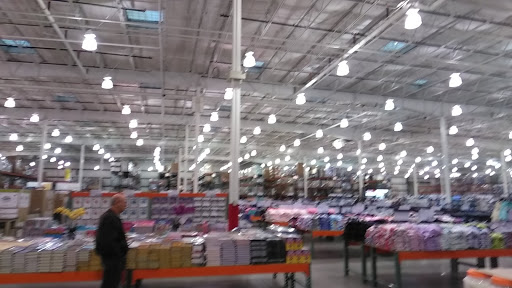 Warehouse store «Costco Wholesale», reviews and photos, 3600 E Main St, Waterbury, CT 06705, USA