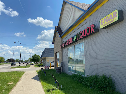 Liquor Store «Wine Barrel Plus», reviews and photos, 30303 Plymouth Rd, Livonia, MI 48150, USA