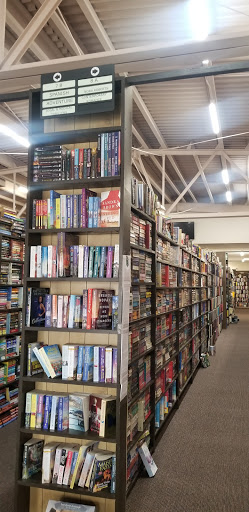Used Book Store «Book Market Sales & Trading», reviews and photos, 2365 Plainfield Rd, Crest Hill, IL 60403, USA