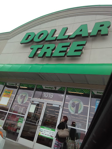 Dollar Store «Dollar Tree», reviews and photos, 1019 Mt Vernon Rd, Newark, OH 43055, USA