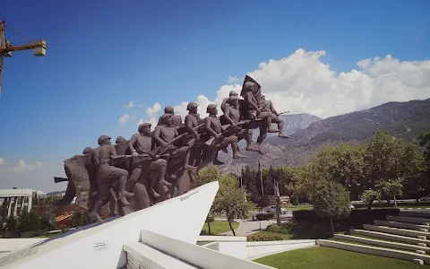 Çanakkale Martyrs' Monument and the Ataturk Exhibition Hall image