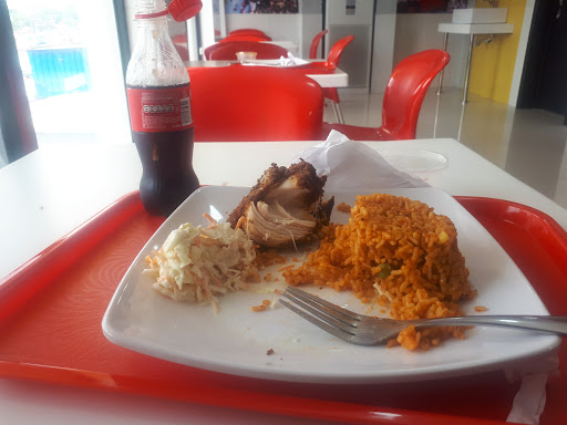 Chicken Republic, bus stop, Plot 295 Gbagada - Oworonshoki Expy, Gbagada, Lagos, Nigeria, Park, state Lagos