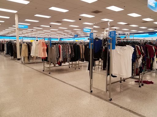 Clothing Store «Ross Dress for Less», reviews and photos, 2180 MacArthur Rd, Whitehall, PA 18052, USA