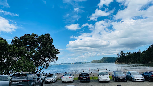 Comments and reviews of Mill Bay Car Park