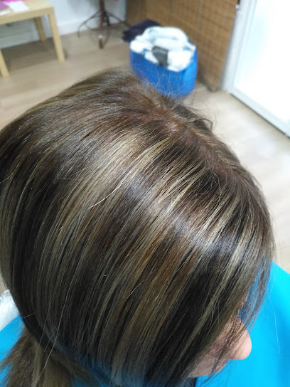 Información y opiniones sobre Peluquería Coral de Sevilla