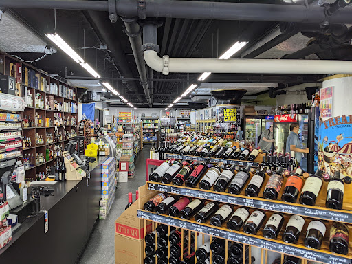 Liquor Store «Fort Point Market», reviews and photos, 369 Congress St, Boston, MA 02210, USA