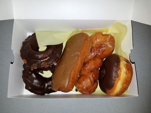 Donut Shop «Donut Palace», reviews and photos, 3164 NW 185th Ave, Portland, OR 97229, USA