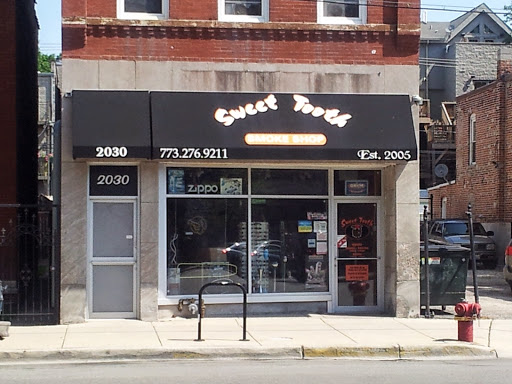 Tobacco Shop «Sweet Tooth Smoke Shop», reviews and photos, 2030 W Chicago Ave, Chicago, IL 60622, USA