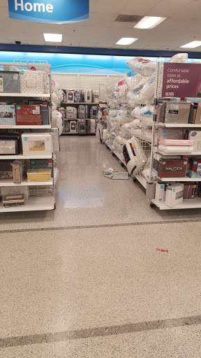 Clothing Store «Ross Dress for Less», reviews and photos, 2180 MacArthur Rd, Whitehall, PA 18052, USA