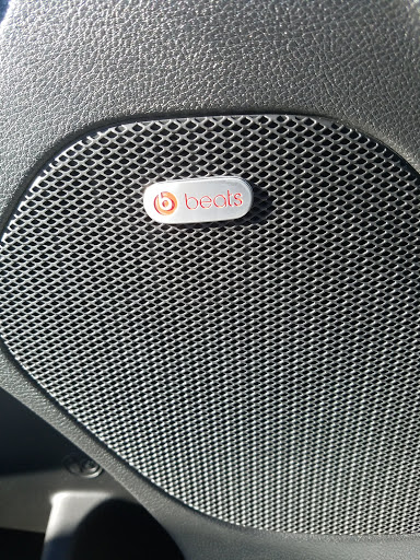 Car Dealer «Elmwood Chrysler Dodge Jeep Ram», reviews and photos, 625 Taunton Ave, East Providence, RI 02914, USA