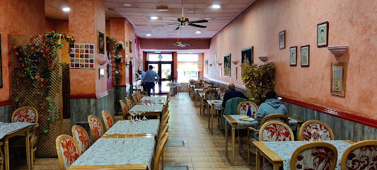 Taste of India Restaurant - P.º de Fernando el Católico, 66, 50009 Zaragoza, Spain