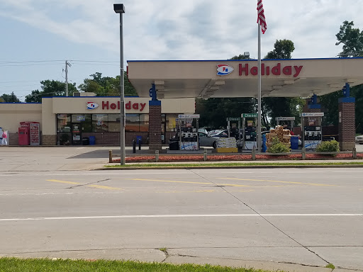 Holiday Stationstores, 302 S Main St, River Falls, WI 54022, USA, 