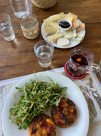 Plats et boissons du Restaurant LE CHALET DE PAUL à Gimel-les-Cascades - n°5