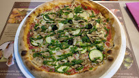 Pizza du Restaurant Mam'Zelle Pizza Trois Mares à Le Tampon - n°19