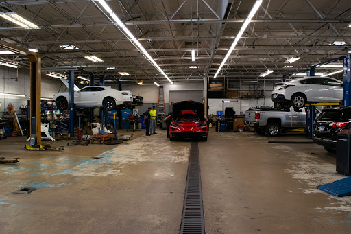 Chevrolet Dealer «Castle Chevy North», reviews and photos, 175 N Arlington Heights Rd, Elk Grove Village, IL 60007, USA