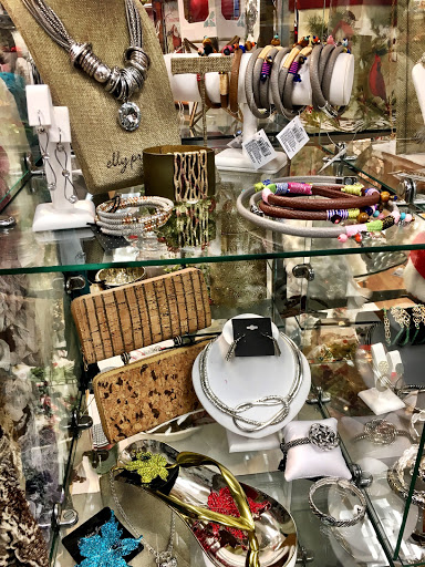 Pharmacy «Boyt Drugs», reviews and photos, 411 Main St, Metuchen, NJ 08840, USA