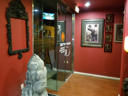 Tattoo Shop «Hailin Tattoo Studio», reviews and photos, 1136 N La Brea Ave, Los Angeles, CA 90038, USA