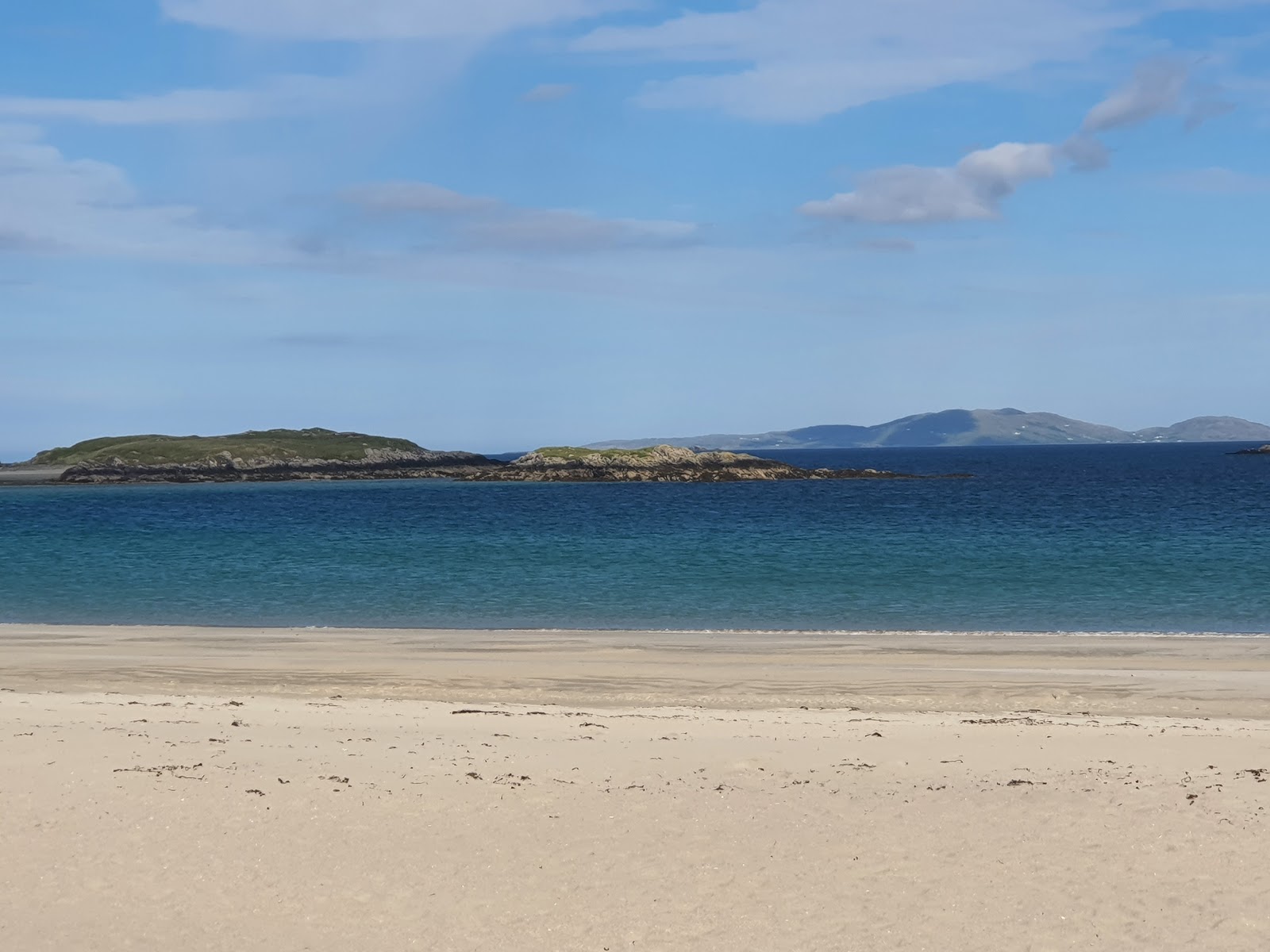 Photo of Glassiluan Beach - popular place among relax connoisseurs