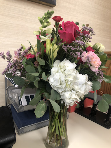 Florist «Village Flowers & Gifts», reviews and photos, 527 W Lodi Ave, Lodi, CA 95242, USA