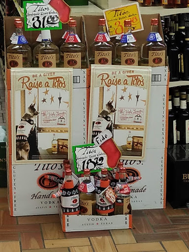 Liquor Store «Ralston Discount Liquors 33», reviews and photos, 5558 Antoine Dr, Houston, TX 77091, USA