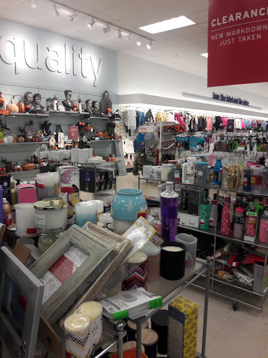 Clothing Store «Ross Dress for Less», reviews and photos, 5800 Florence Ave, Bell Gardens, CA 90201, USA