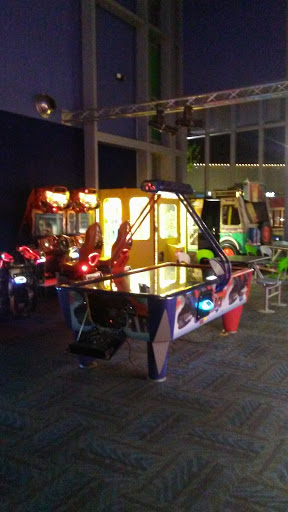 Movie Theater «AMC Center Valley 16», reviews and photos, 2805 Center Valley Pkwy, Center Valley, PA 18034, USA