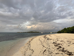 Himmafushi Beach'in fotoğrafı - rahatlamayı sevenler arasında popüler bir yer