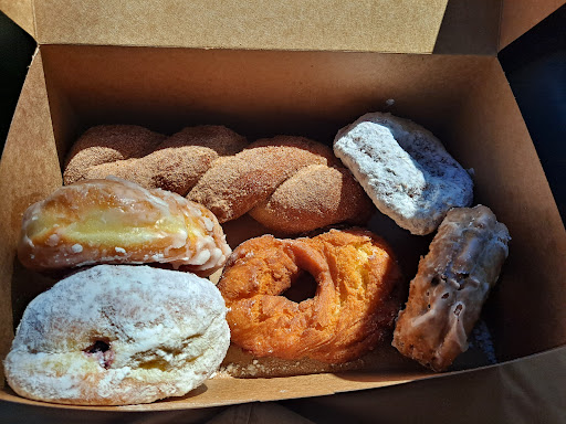 Donut Shop «Country Style Donuts», reviews and photos, 4300 Williamsburg Rd, Richmond, VA 23231, USA