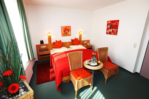 Photos du propriétaire hôtels Saarburger Hof 54439 Saarburg