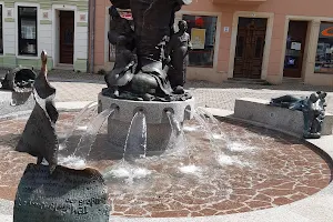 Döbelner Stiefelbrunnen image