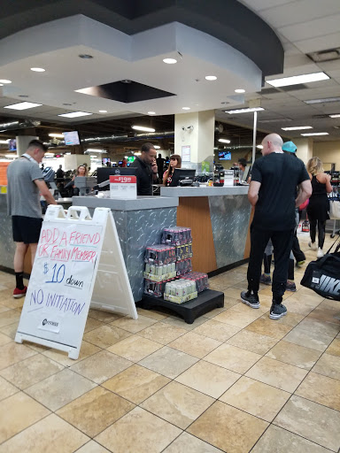 Health Club «24 Hour Fitness», reviews and photos, 15301 Ventura Blvd, Sherman Oaks, CA 91403, USA