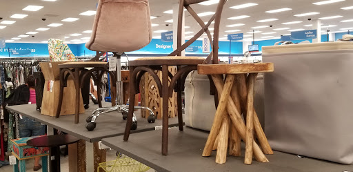 Clothing Store «Ross Dress for Less», reviews and photos, 1807 N Hacienda Blvd, La Puente, CA 91744, USA