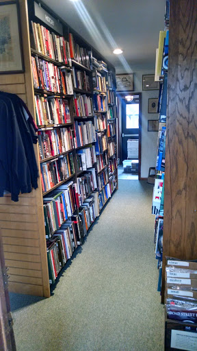 Used Book Store «Broad Street Books», reviews and photos, 1 Mill St, Branchville, NJ 07826, USA