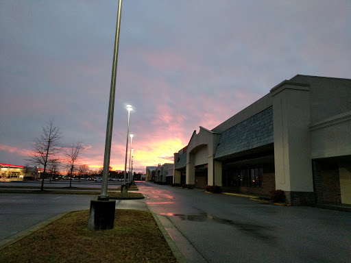 Discount Store «Dollar General», reviews and photos, 11809 Kingston Pike, Knoxville, TN 37934, USA