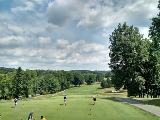 Country Club «Seven Oaks Country Club», reviews and photos, 132 Lisbon Rd, Beaver, PA 15009, USA